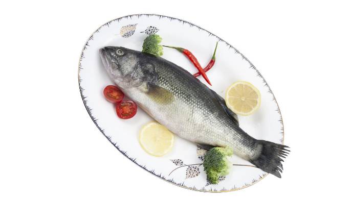【特价】翻白肚缺氧  现杀鲈鱼 250g-300g/条
