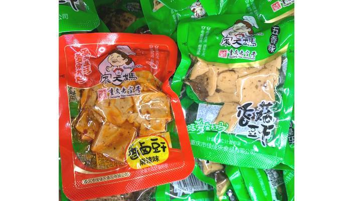 【16.8元散称】宋大妈香菇豆干  麻辣味，香菇味混搭   450g-500g/份